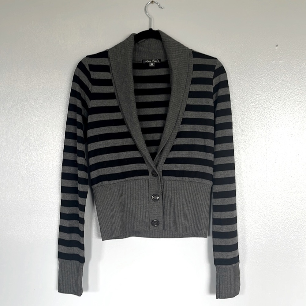 Love Tree size medium sweater